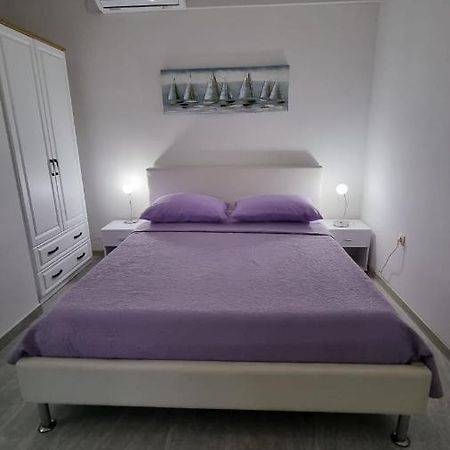 Room Airport Split Kaštela Exteriör bild
